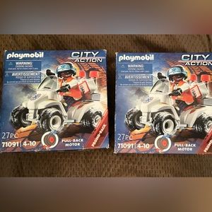 PlayMobil city action Emergency response 4Wheeler with First aid kit 27 pieces